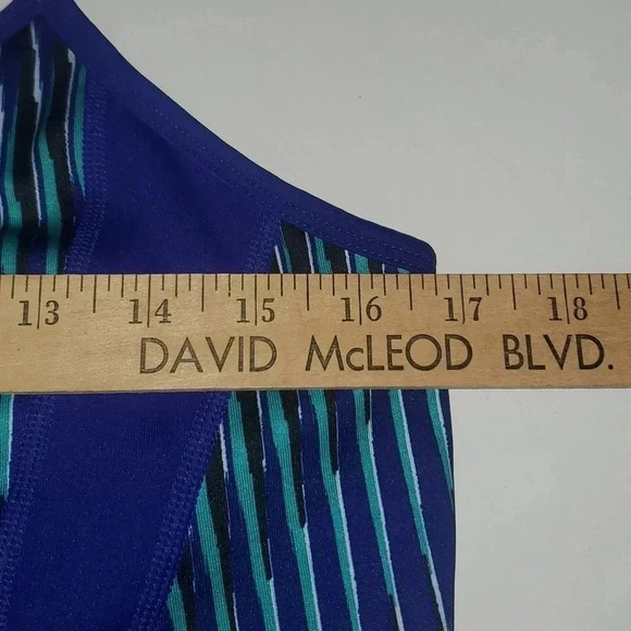 Fila Sport Performance Tank Shelf Bra Size L - Picture 12 of 13